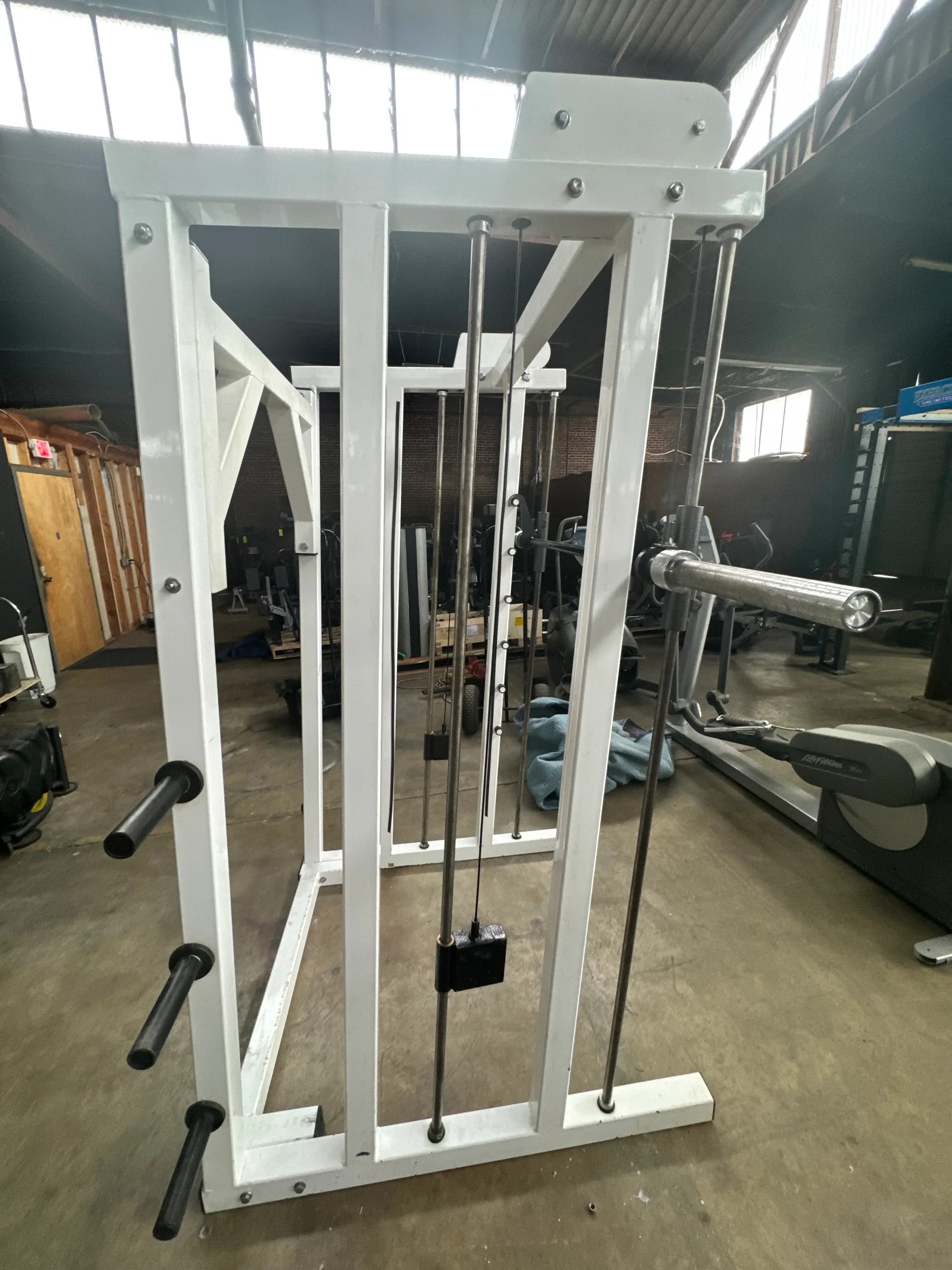 Pre-Owned Commercial Smith Machine Counter Balance - Image 2