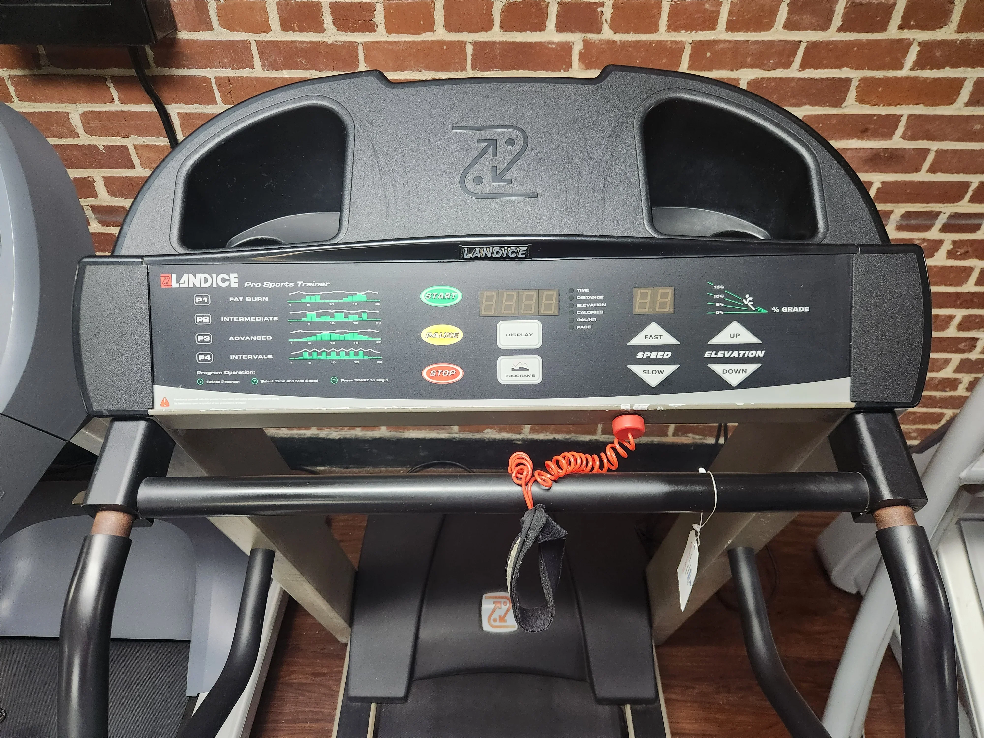 Pre-Owned Landice L7 Treadmill - Image 2