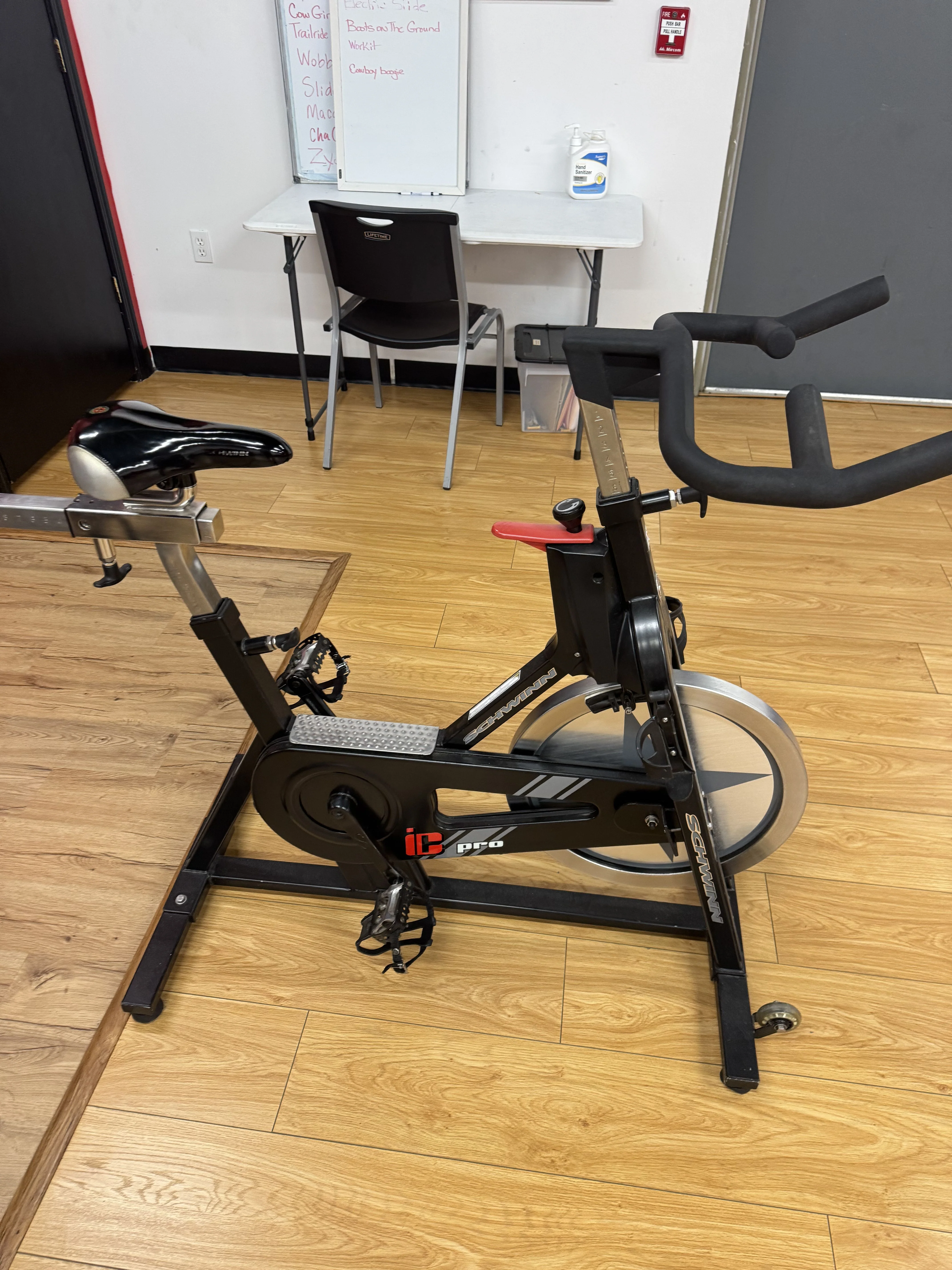 Pre-Owned Schwinn IC Pro Indoor Cycling Bike - Image 3