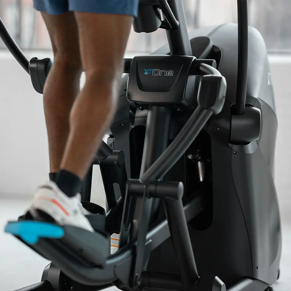 True Fitness Vapor Series XT-One Cross-Trainer Elliptical - Image 8