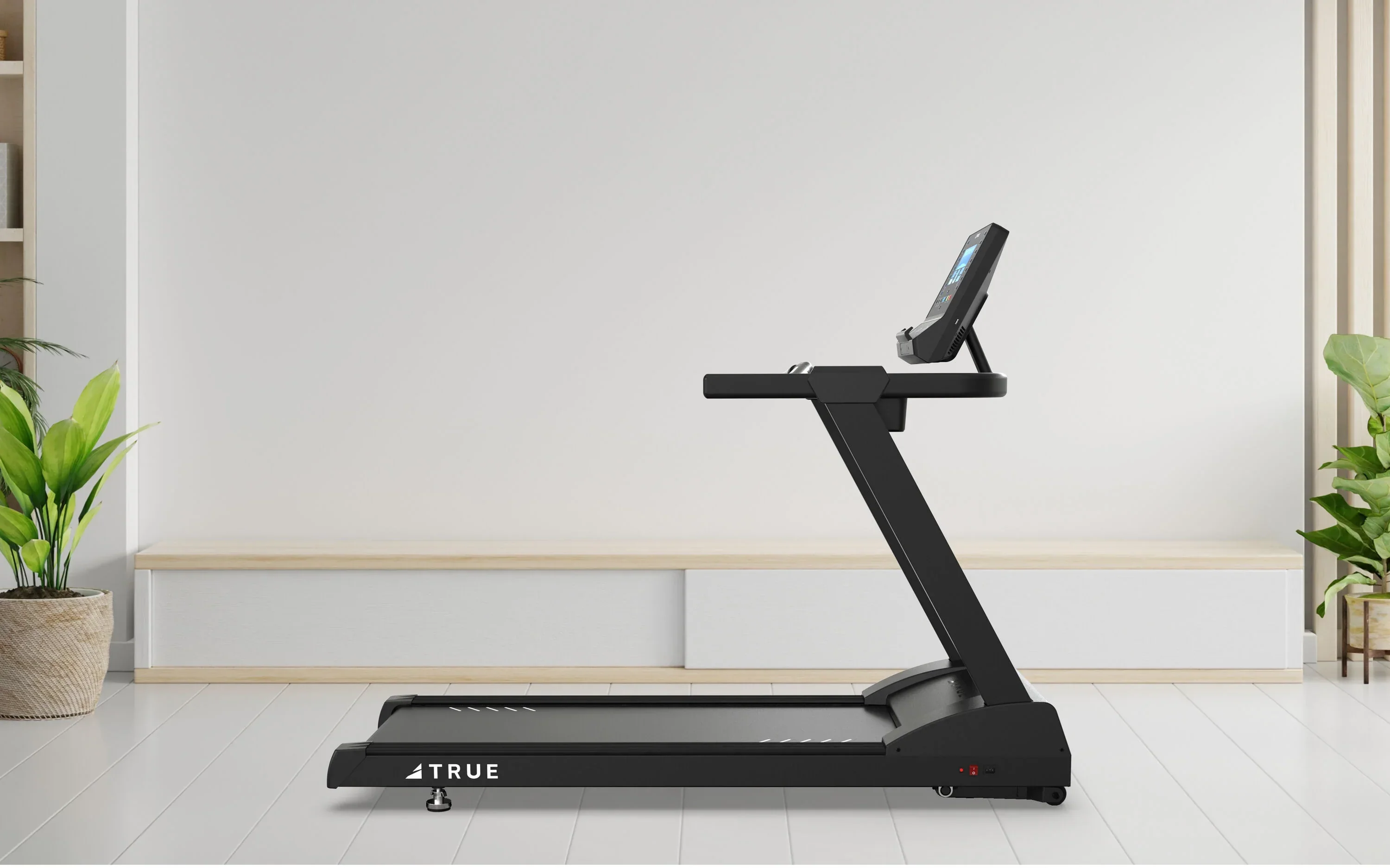 True Fitness Z500 Treadmill - Image 4